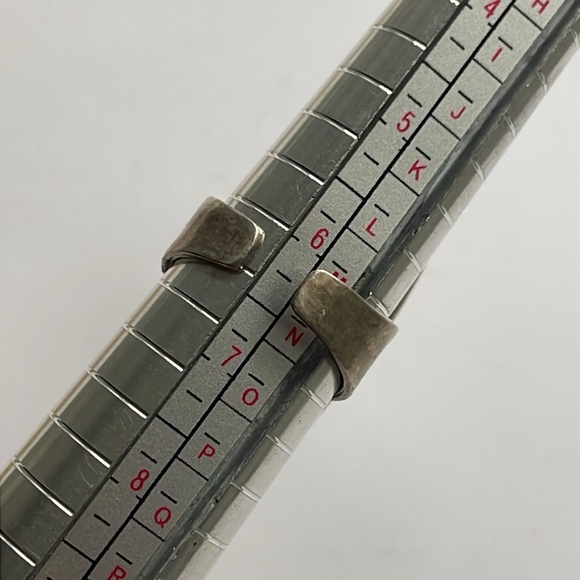 Chan Luu Ring - Picture 8 of 8